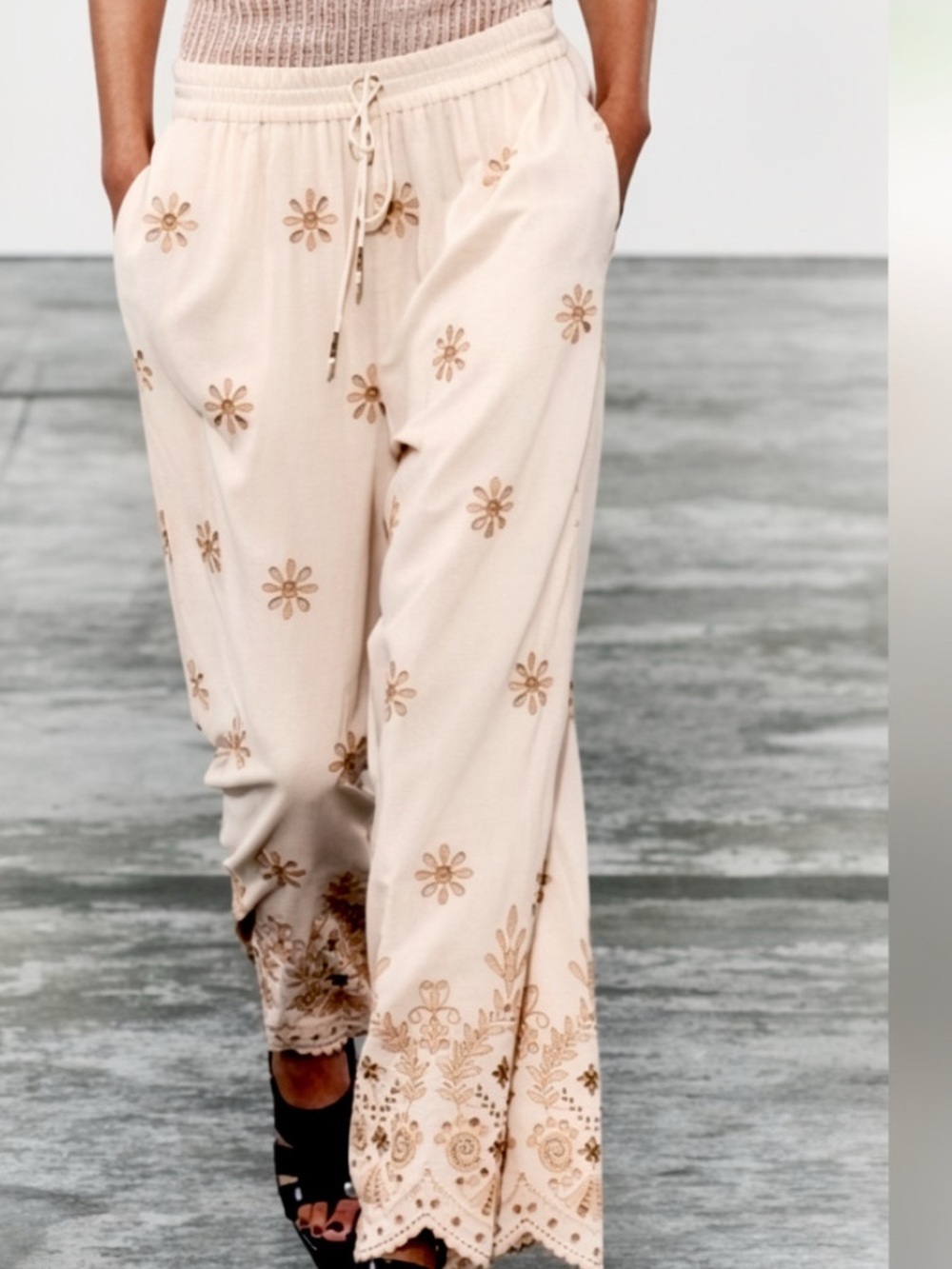 ZARA VACATION EMBROIDERED PANTS  SIZE M 
🚨FIRM PRICE NO DISCOUNT - Picture 2 of 10